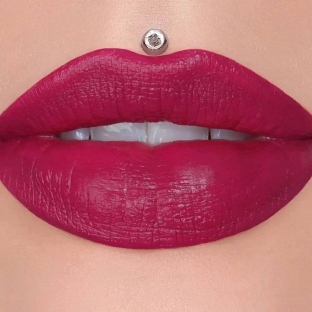 NIB Jeffree Star Velvet Trap Major Attitude/Velour Lipstick Christmas Cookie